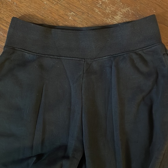 ARITZIA TNA AIRY AF FLEECE CUFFED SWEATPANT - Picture 2 of 4